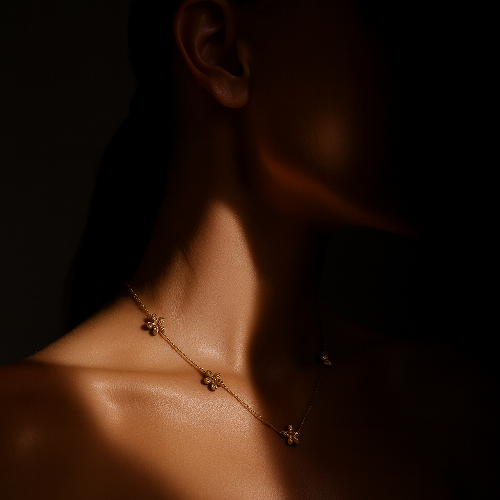 Colar Dourado Flores